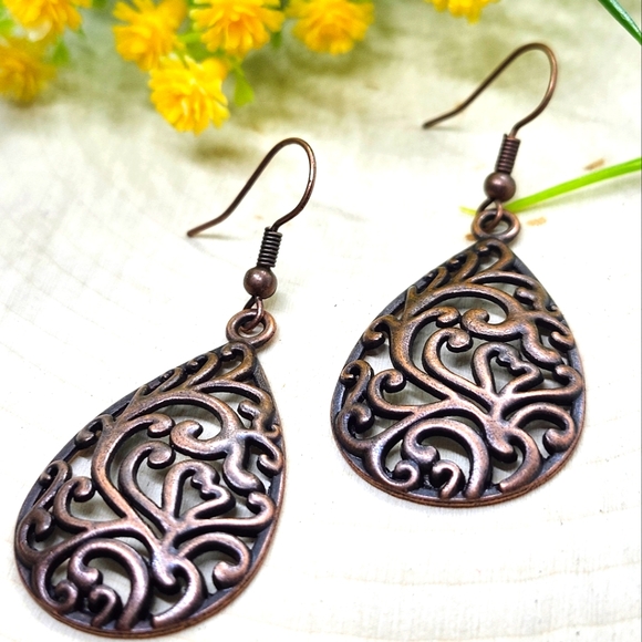 Copper Filigree Teardrop - Picture 2 of 5